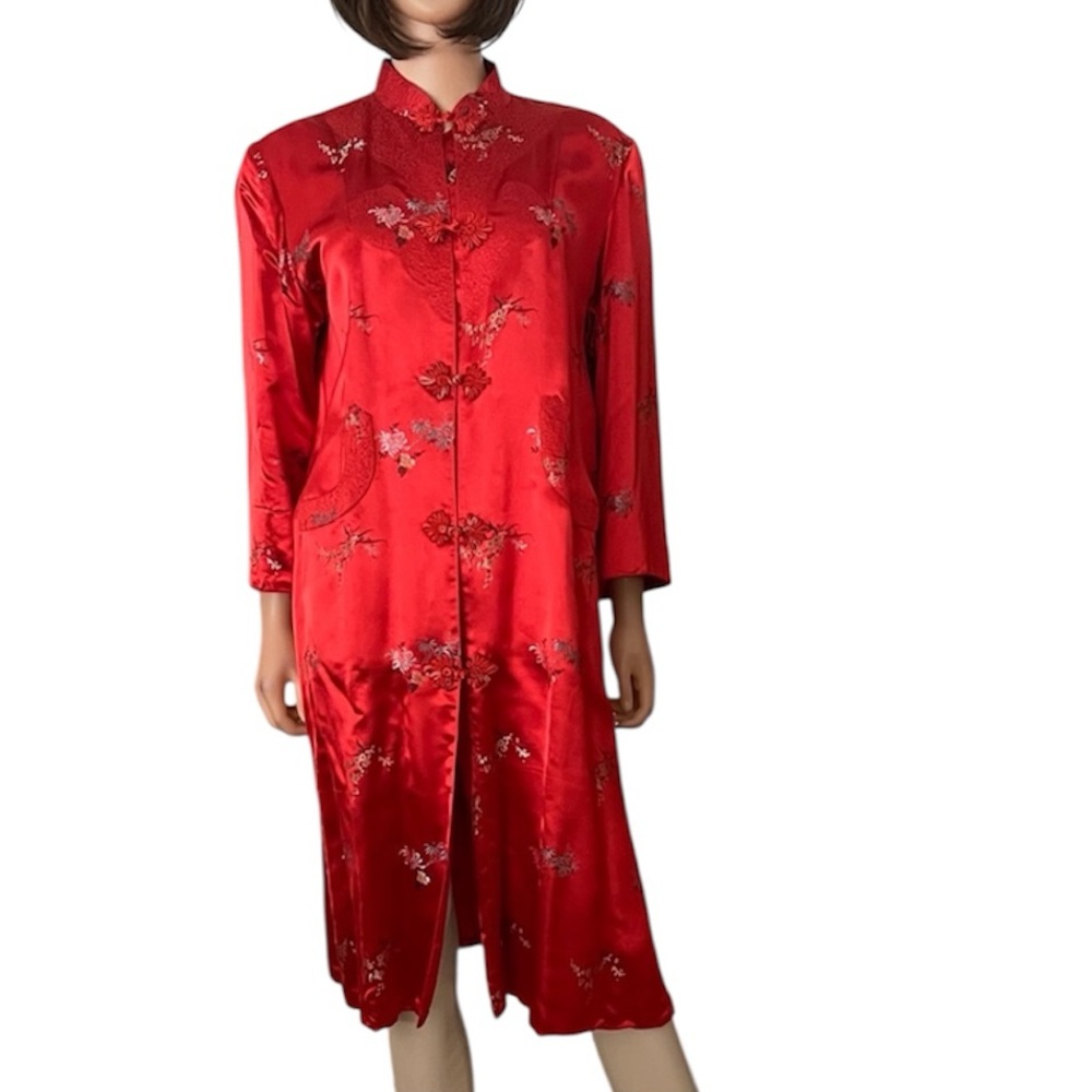 VTG.Chinese Red Silk Satin Floral Embroidered CheongsamRobeDress Mandarin Collar